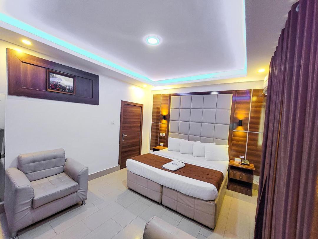 Presken Hotels @ Freedom Way, Lekki Exteriör bild